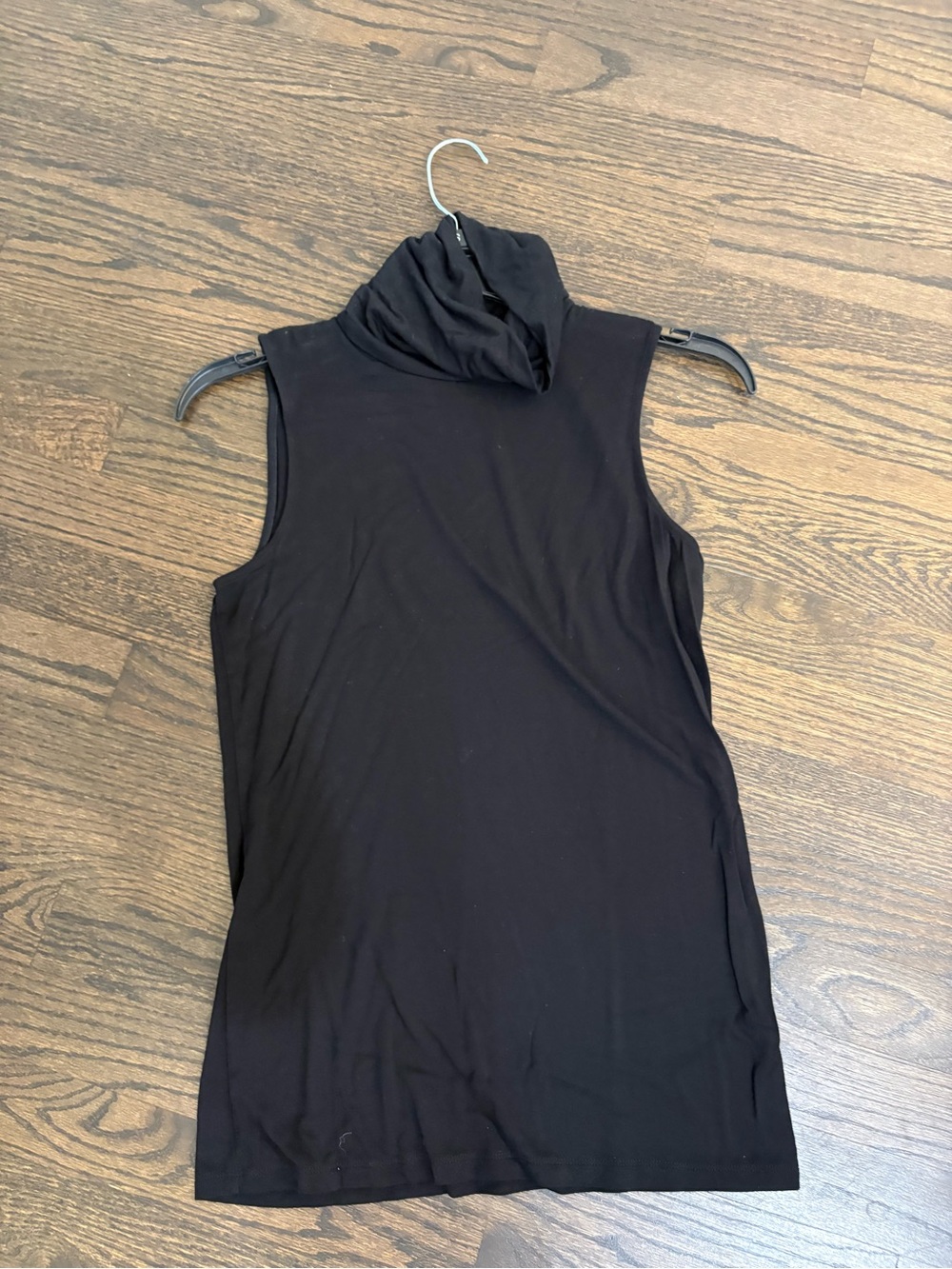 Saks Fifth Avenue Black Sleeveless Turtleneck Tank